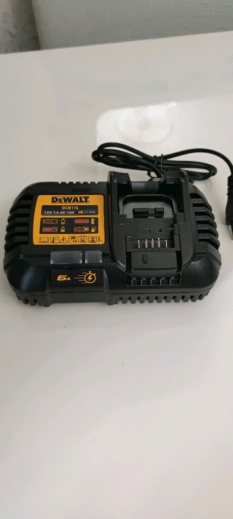 Dewalt dcb116 şarj cihazı - 4