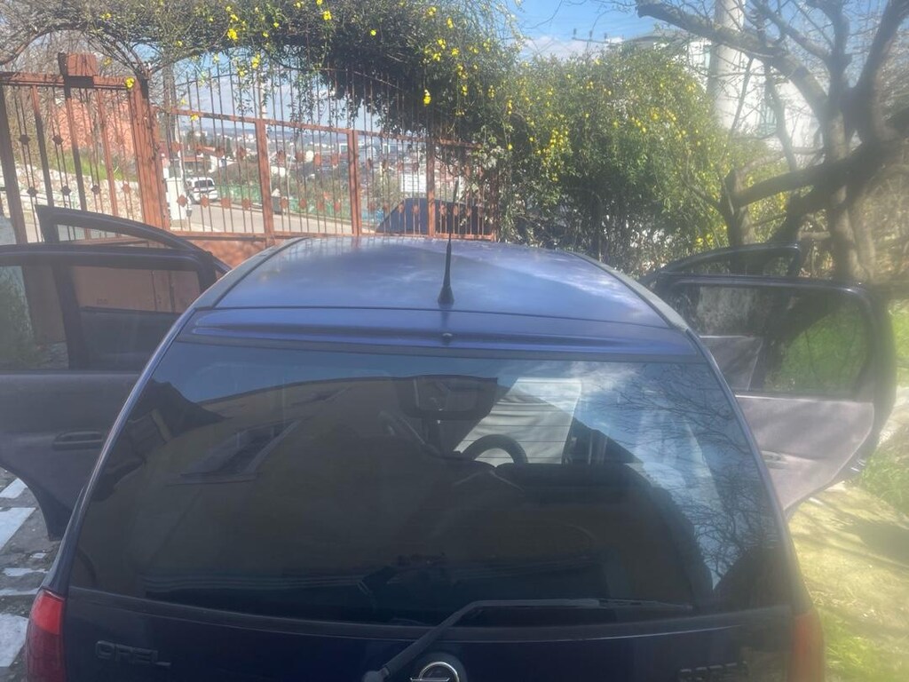 CORSA 1.4 GLS - 3