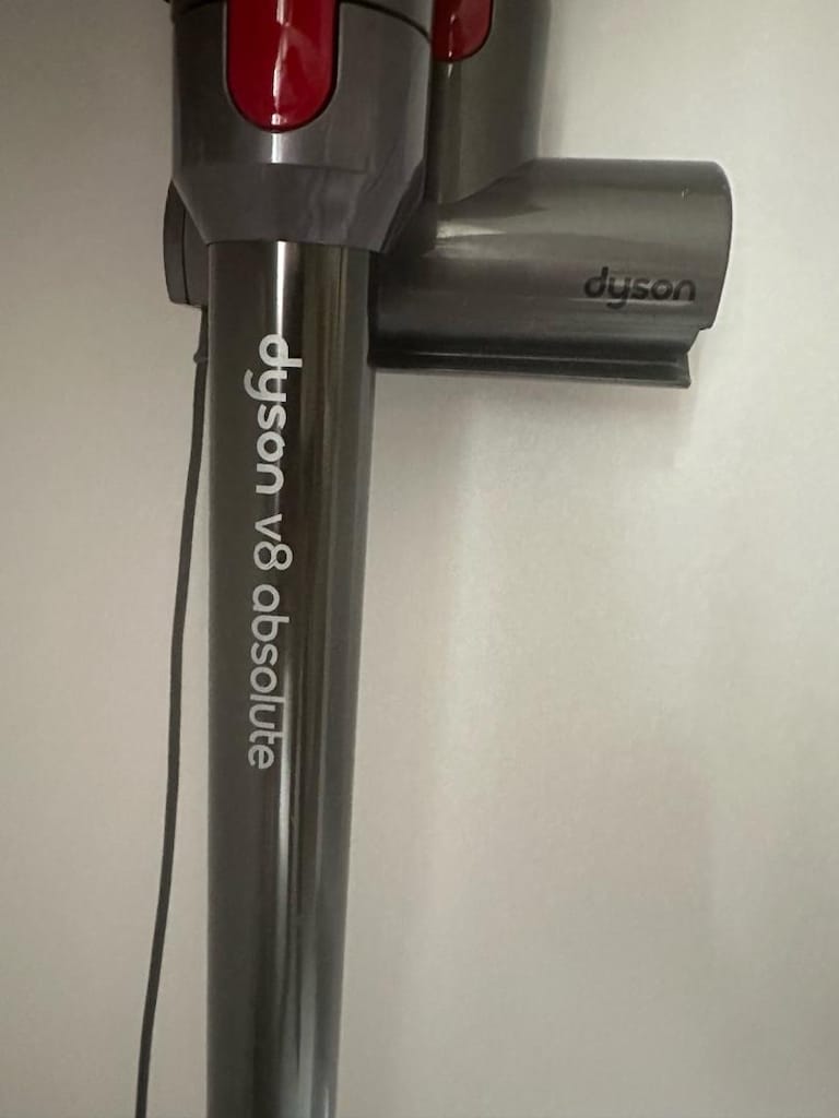 Roborock Q8 Max ve Dysonn V8 2 Ürün birlikte Fiyatıdır - 2