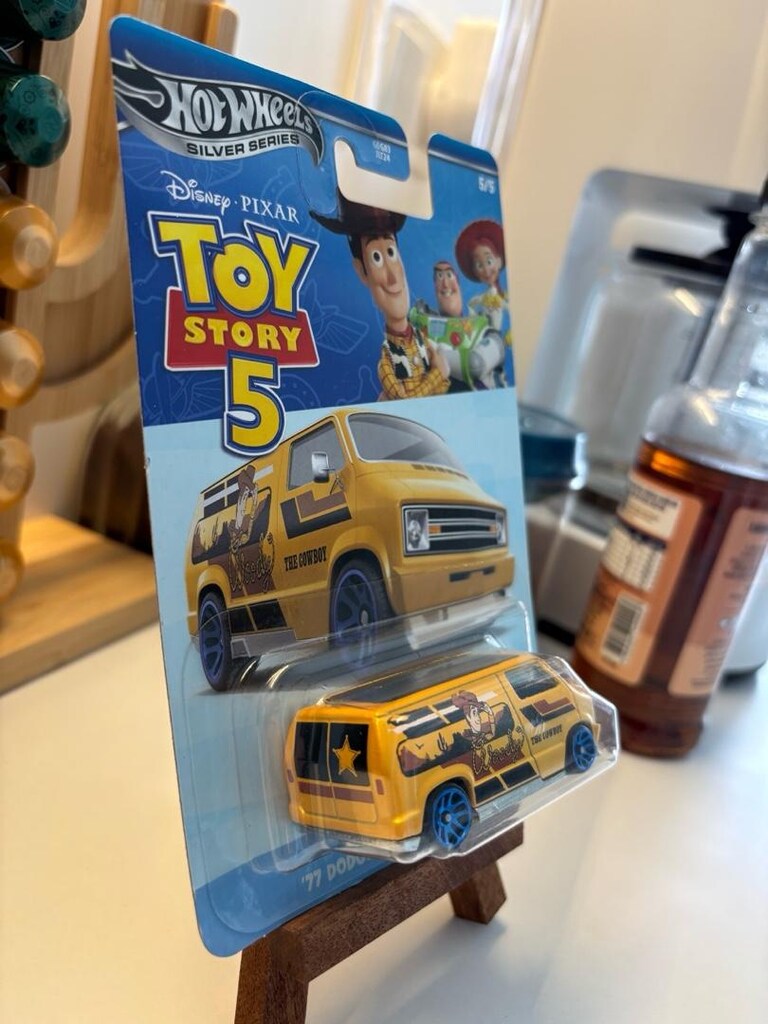 Hot Wheels Toy Story 5 ‘77 Dodge Van Metal Şase - 5