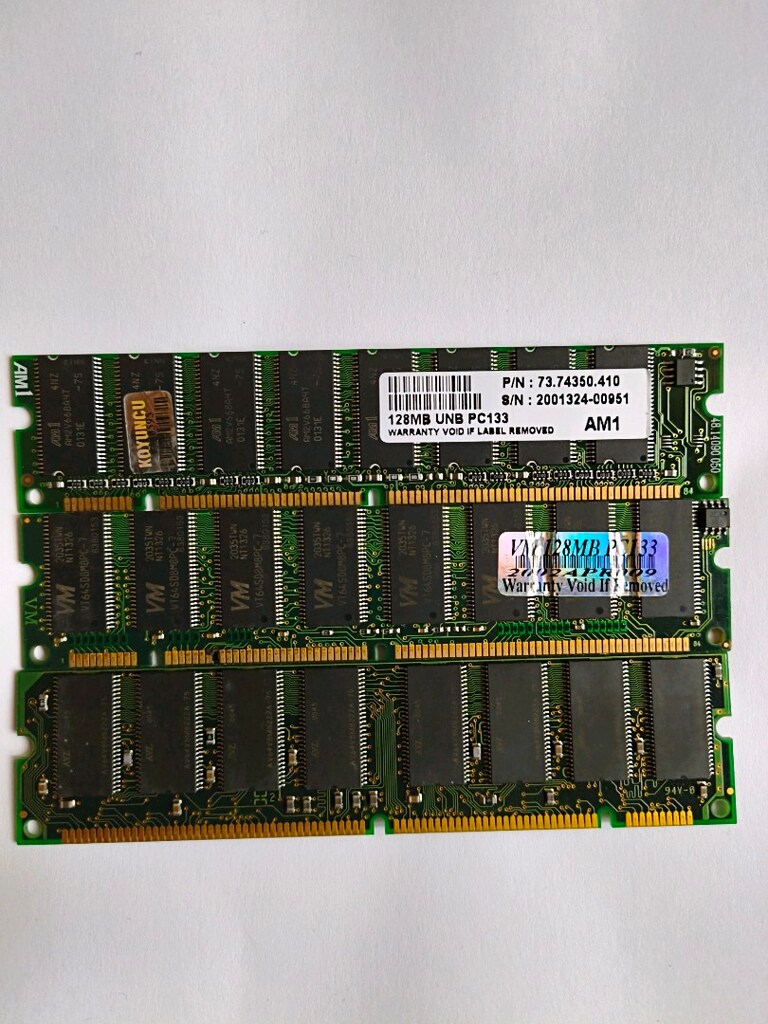 128 MB. REM. 133 MHZ SD - 3