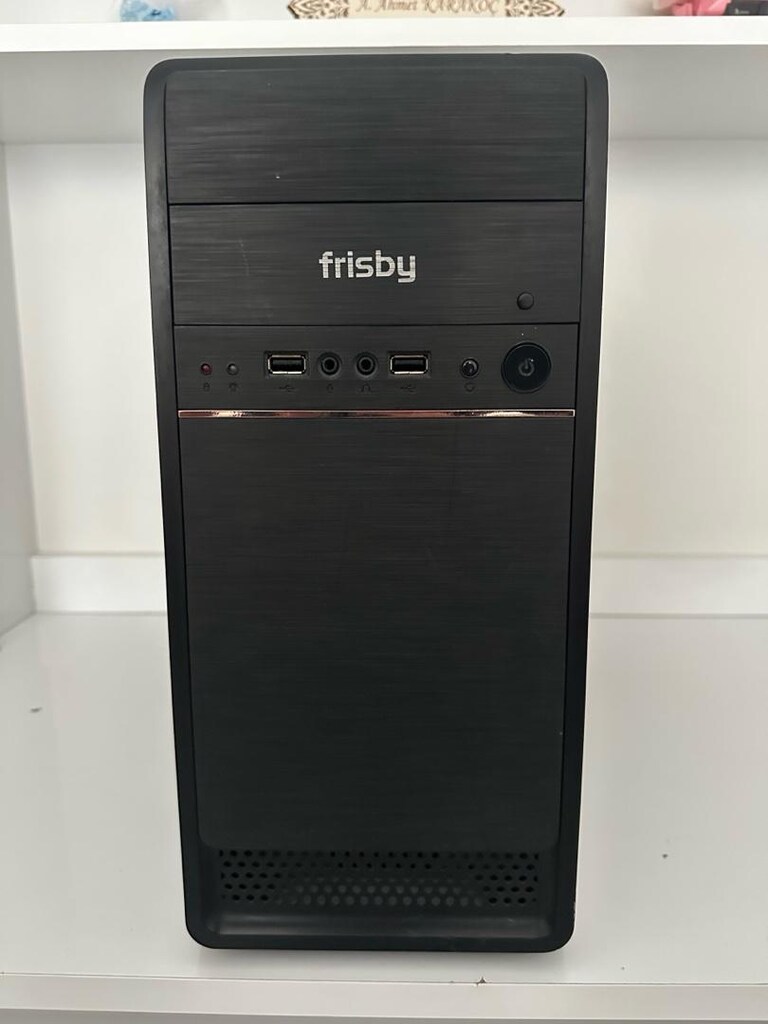 Fujitsu Masaüstü Bilgisayar + Monitör | i3 | 8GB RAM | 256GB SSD - 7