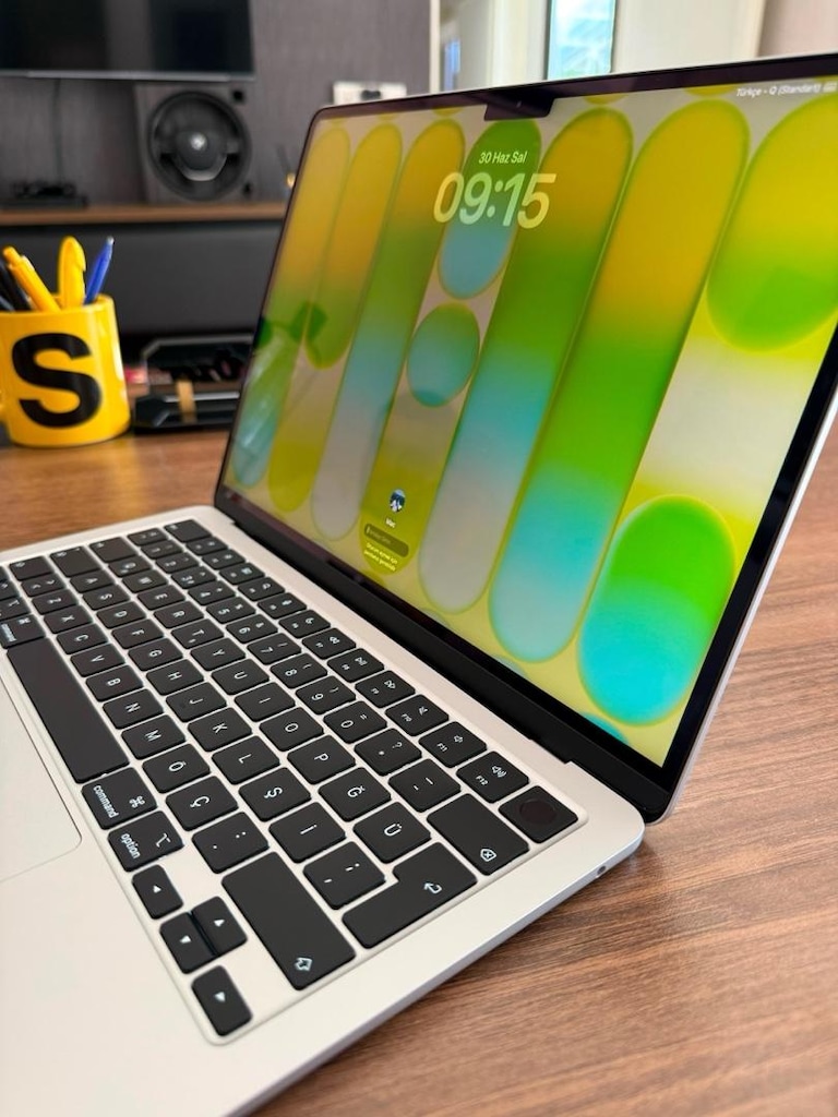 Macbook Air M4 16 GB 256 GB 13’’ - 6