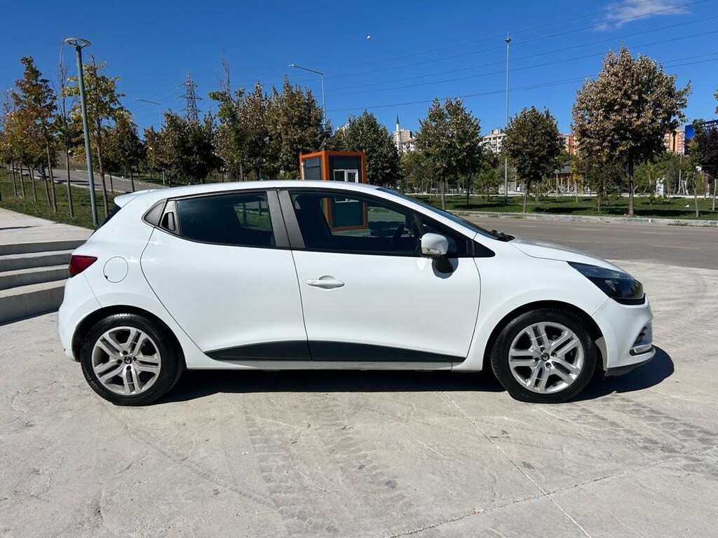 HATASIZ BOYASIZ DEĞİŞENSİZ 2018 MODEL 1.5DCI CLİO - 2