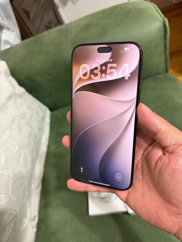 iphone 18pro max (24 ay garantili 2 günlük) - 10