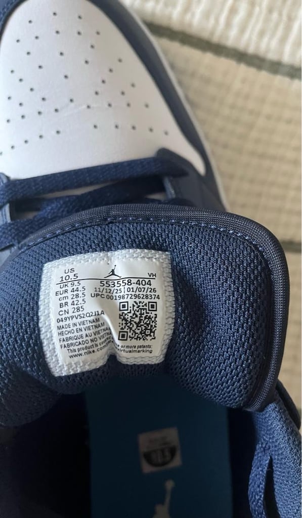 Nike Air Jordan - 3