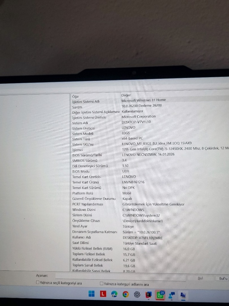 lenovo LOQ 15IAX9 - 18