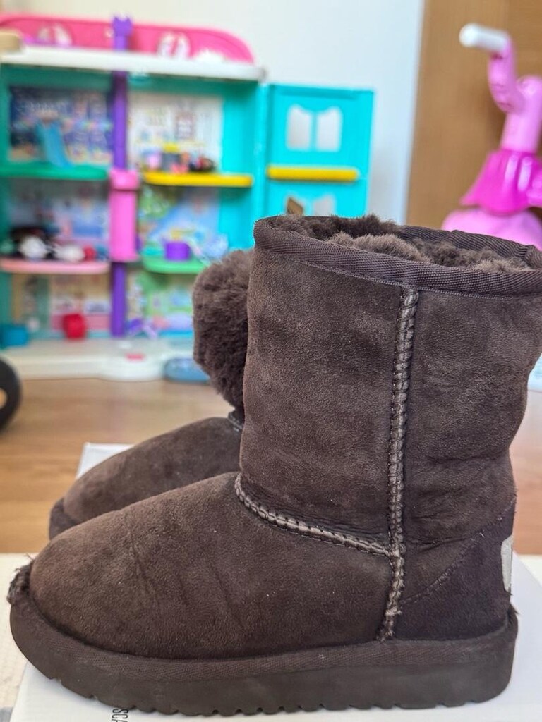 orjinal ugg 27 numara — görsel 2/4