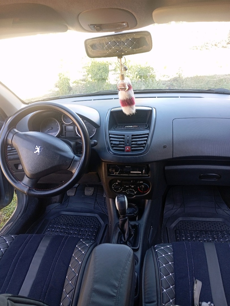 Peugeot Comfort Hecbek Model 2010 - 7