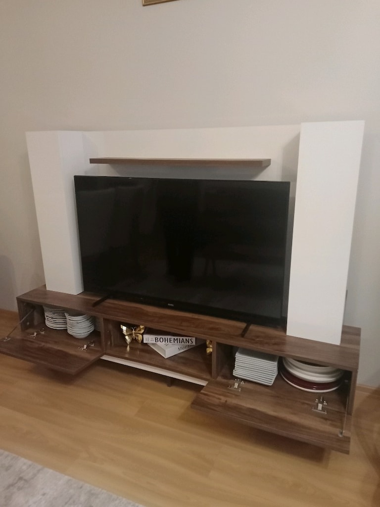 TV Ünitesi