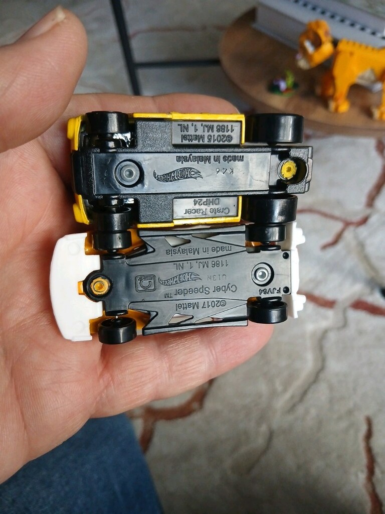Oyuncak araba - 8