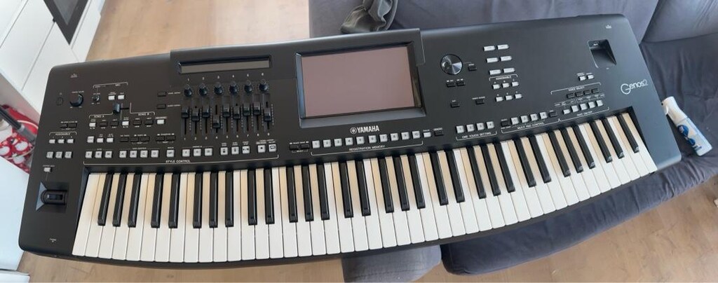 yamaha genos 2 dore den 4 yil garantili alindi hic sahne gormedi - 6