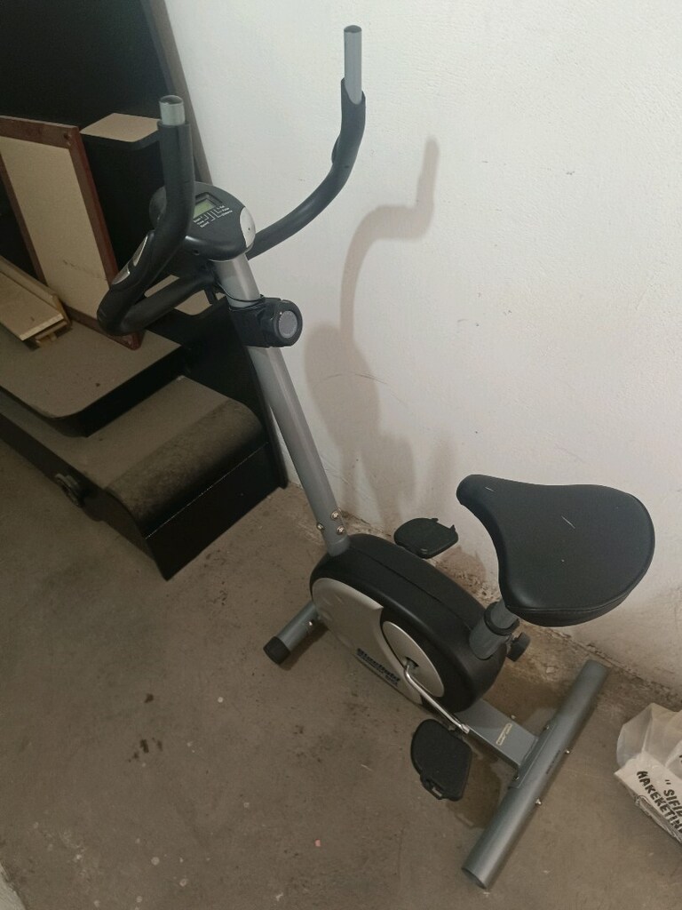 evde spor için kondisyon bisikleti - 6