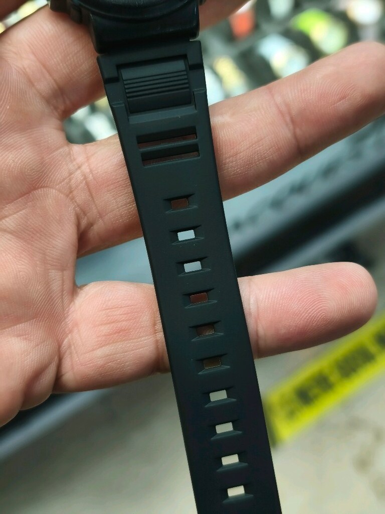 Casio DW-330 - 5