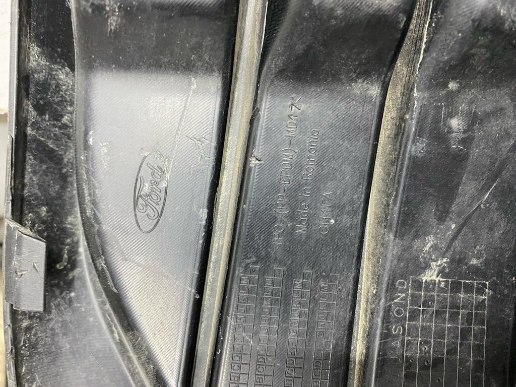 Ford Courier ön tampon alt parcası - 3
