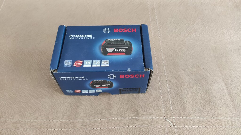 Bosch GAS 18V-1 + Bosch GBA 18 V 3 Ah Akü - 2