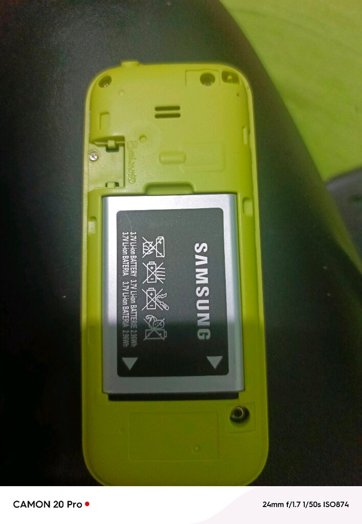 Samsung Tuşlu Kamerasız Telefon - 3