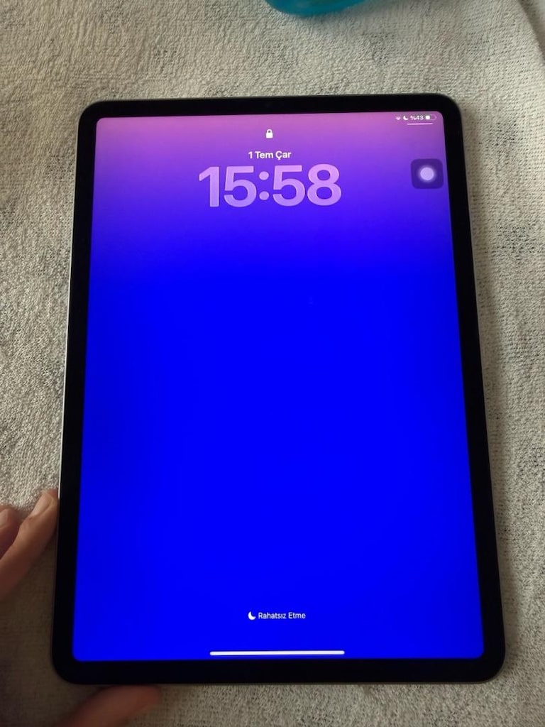iPad Pro 11” 4. Nesil (M2) – 256 GB Wi-Fi + Apple Pencil (2. Nesil) - 6