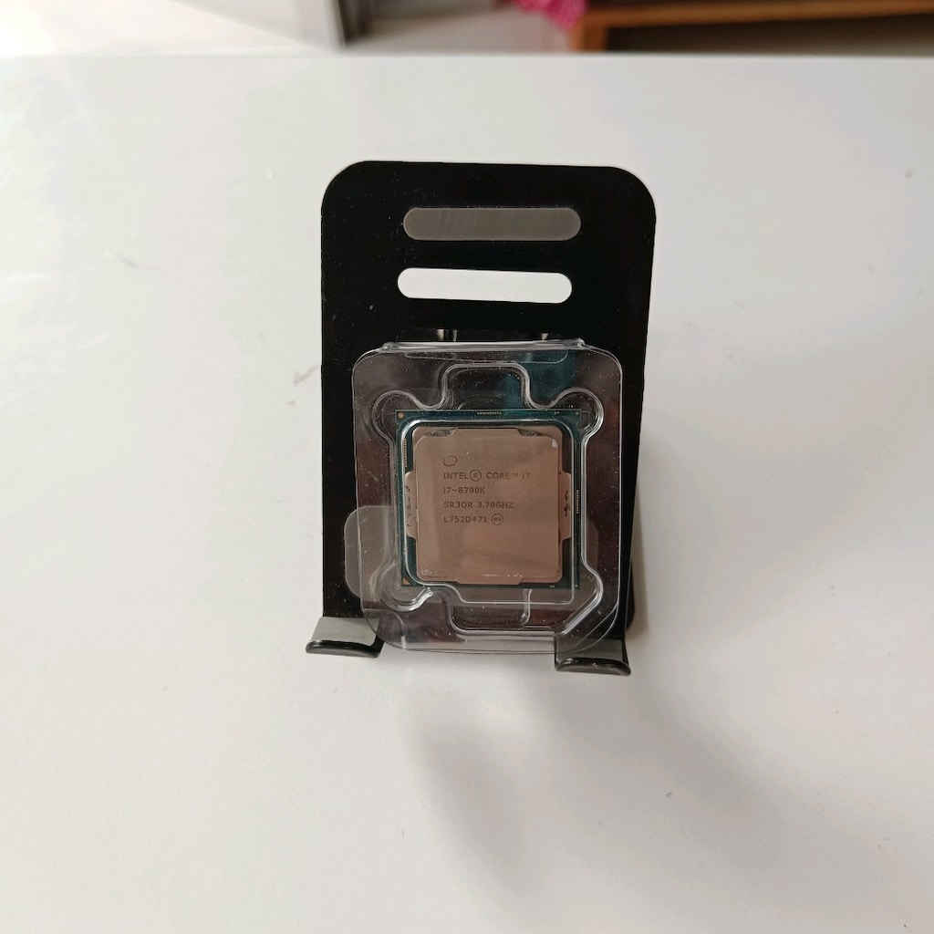 INTEL İ7 9700K 3,6 GHZ TRAY KUTUSUZ İŞLEMCİ - 4