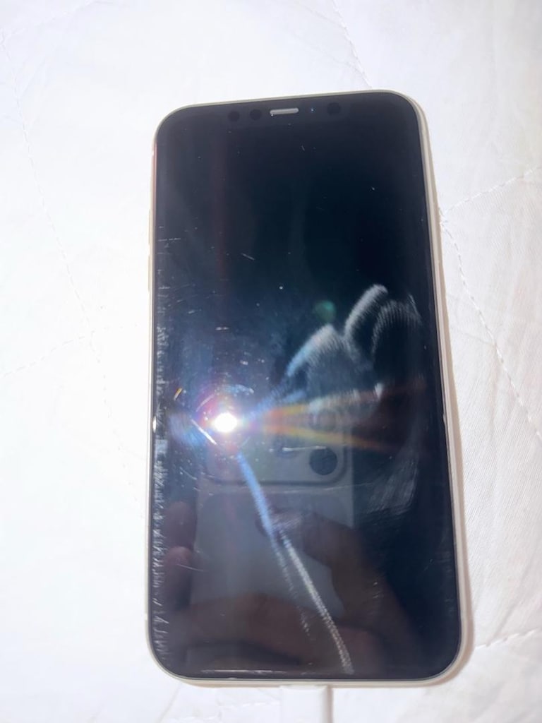 128 iPhone 11 - 4