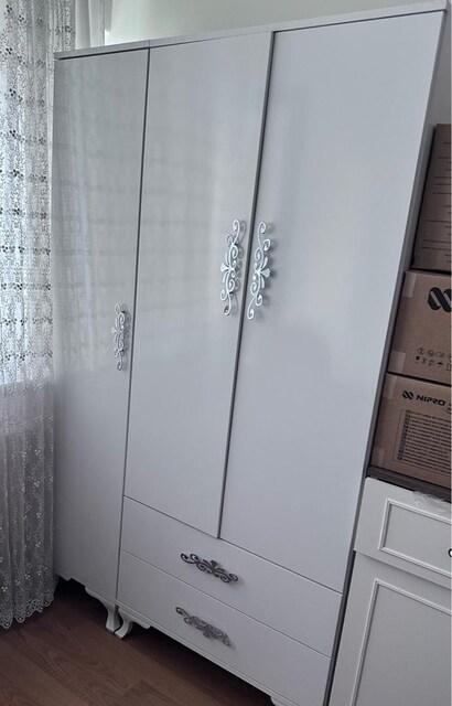 3 Kapaklı Beyaz Gardırop – 120x180x45 cm – 2 Çekmeceli Temiz