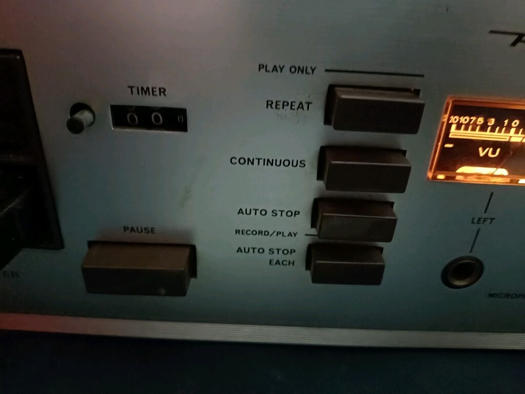 REALISTIC TR-801 CARDRIDGE TAPE RECORDER PLAYER - 9