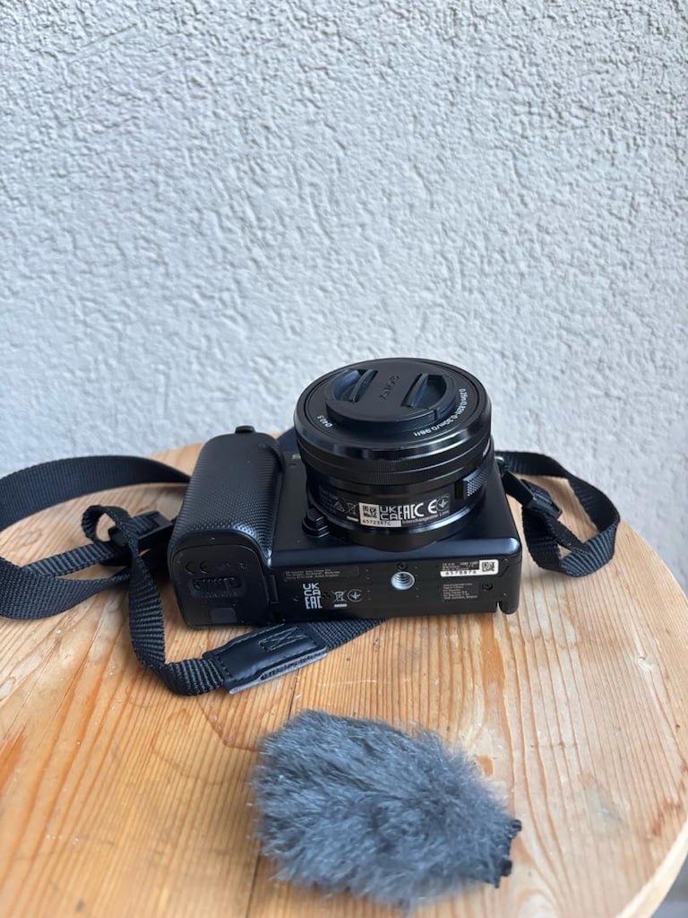 Sony ZV-1 Kamera ve Sel50F18FSYX Kompakt Lens - 7