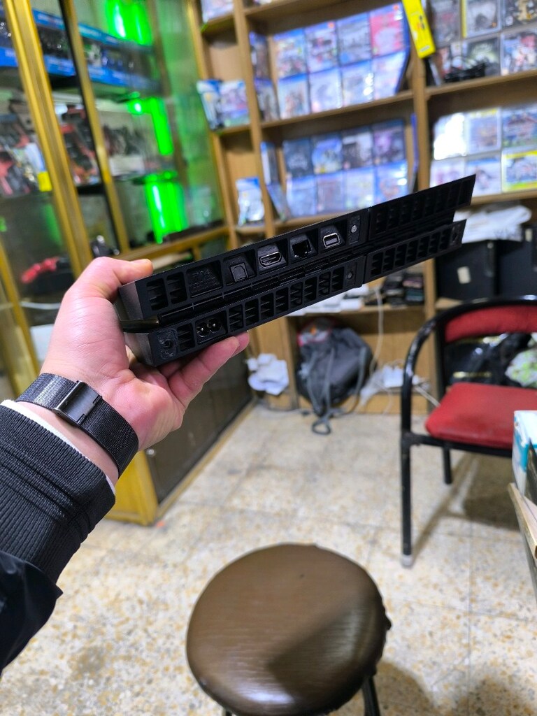 Pleysteyşin ps 4 fat kasa CD internet ile oynanıyor 500 GB hafıza cift - 2