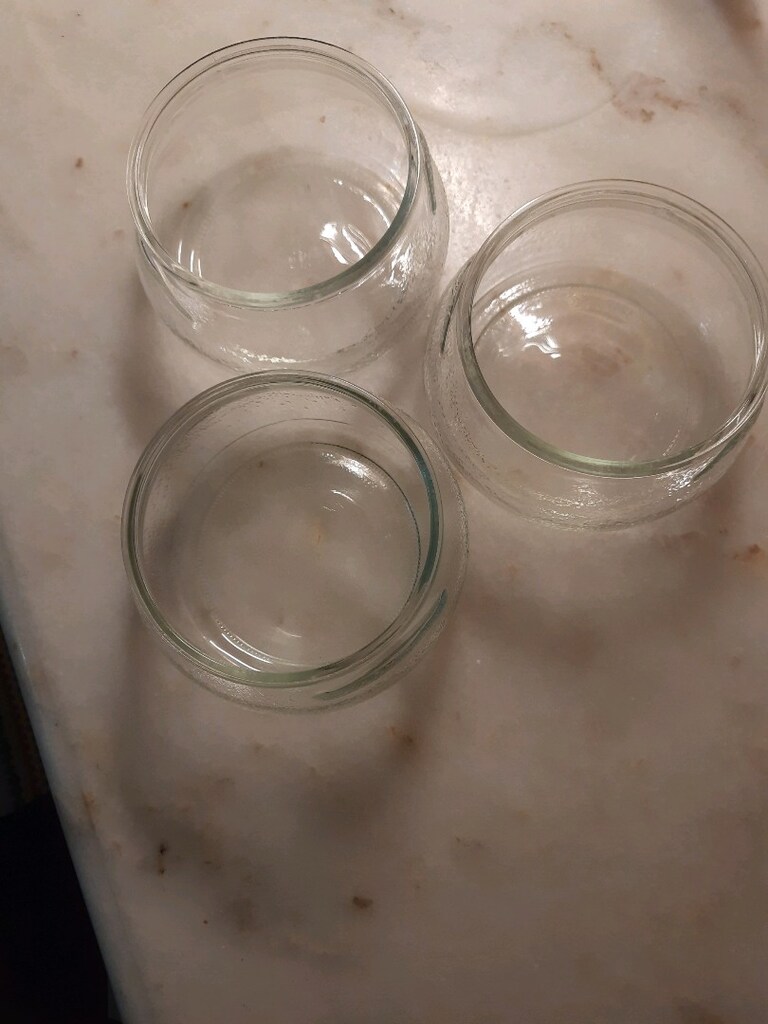 TESLİM:AKÇAY ADET FİYAT:50.TL 3 ADET CAM KAPALI KASE ÇAP:15 YÜK:8CM - 2