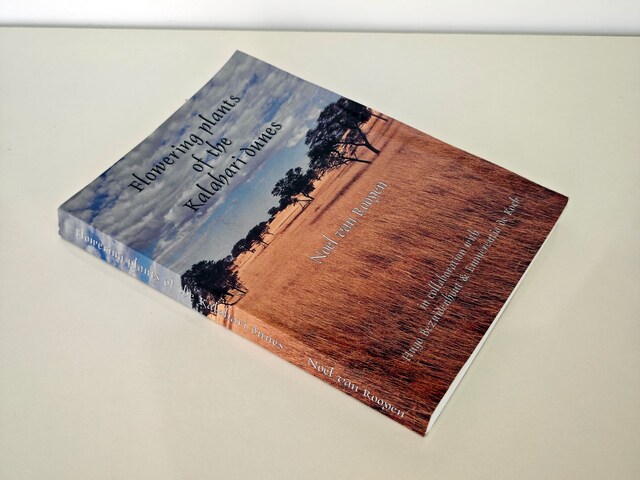 Kitap / Flowering Plants of the Kalahari Dunes
