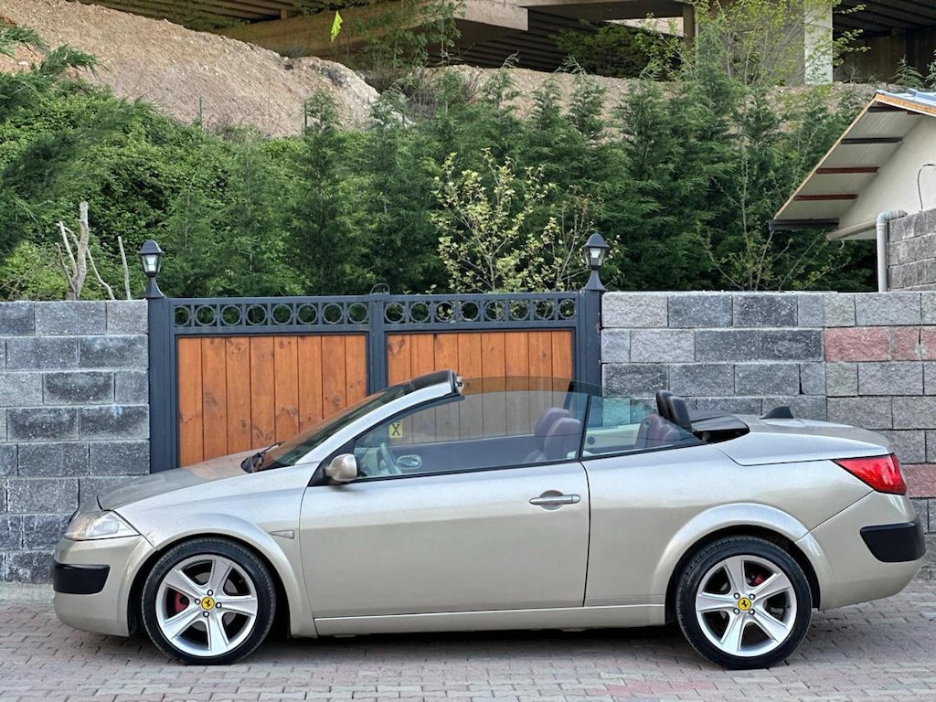 Renault Cabriolet - 11