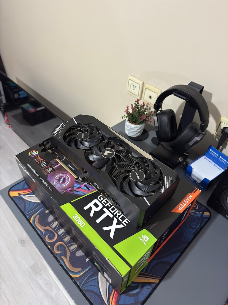 GIGABYTE RTX 3080 AORUS MASTER 10GB GDDR6X 320Bit Ekran Kartı - 3