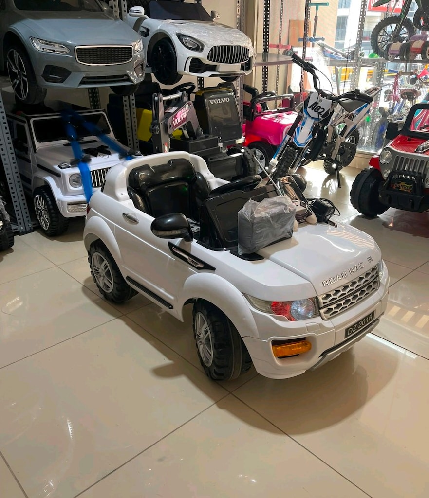 (AnkaCar Çocuk oto galeri) 12+12 2 MOTOR LU KUMANDALI AKÜLÜ ARABA