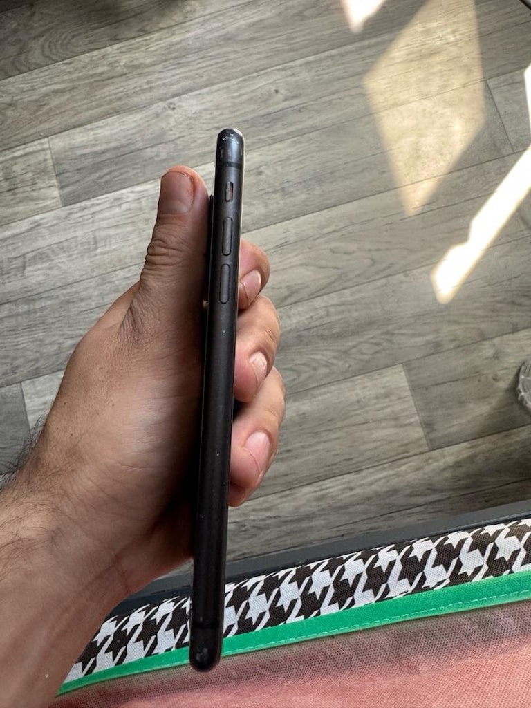 iPhone 11 - 6