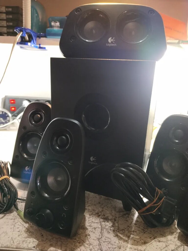 AZ VE TEMİZ KULLANILMIŞ LOGİTECH - Z506 M/N - S - 00097A. 5 + 1 - 2