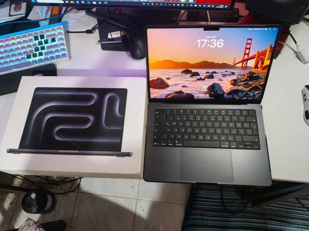Apple MacBook Pro M5 16GB RAM 512GB SSD macOS 14 inç Uzay Siyahı - 2