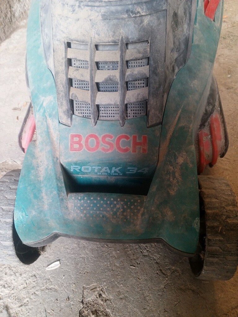 BOCSH rotak 34 cm 1300 w çim biçme makinası sağlam kayışı değişecek - 12