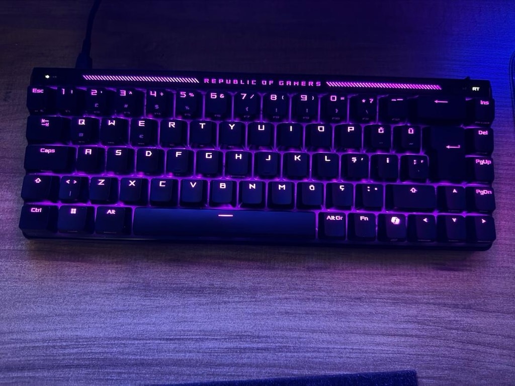 asus falchion snap tap ve rapid trigger özellikli oyuncu klavyesi - 4