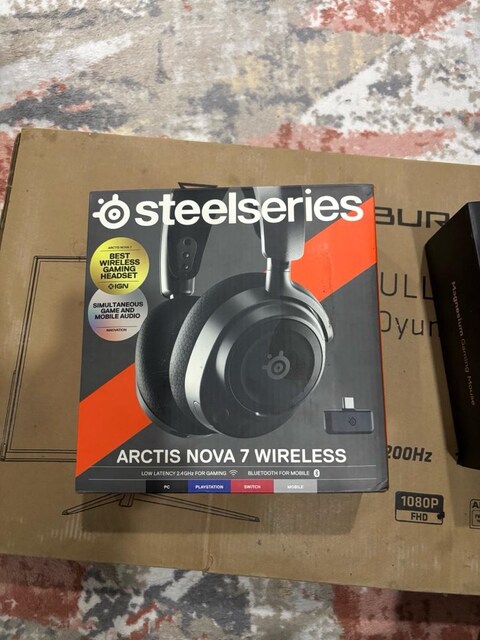 SteelSeries Arctis Nova 7 Wireless
