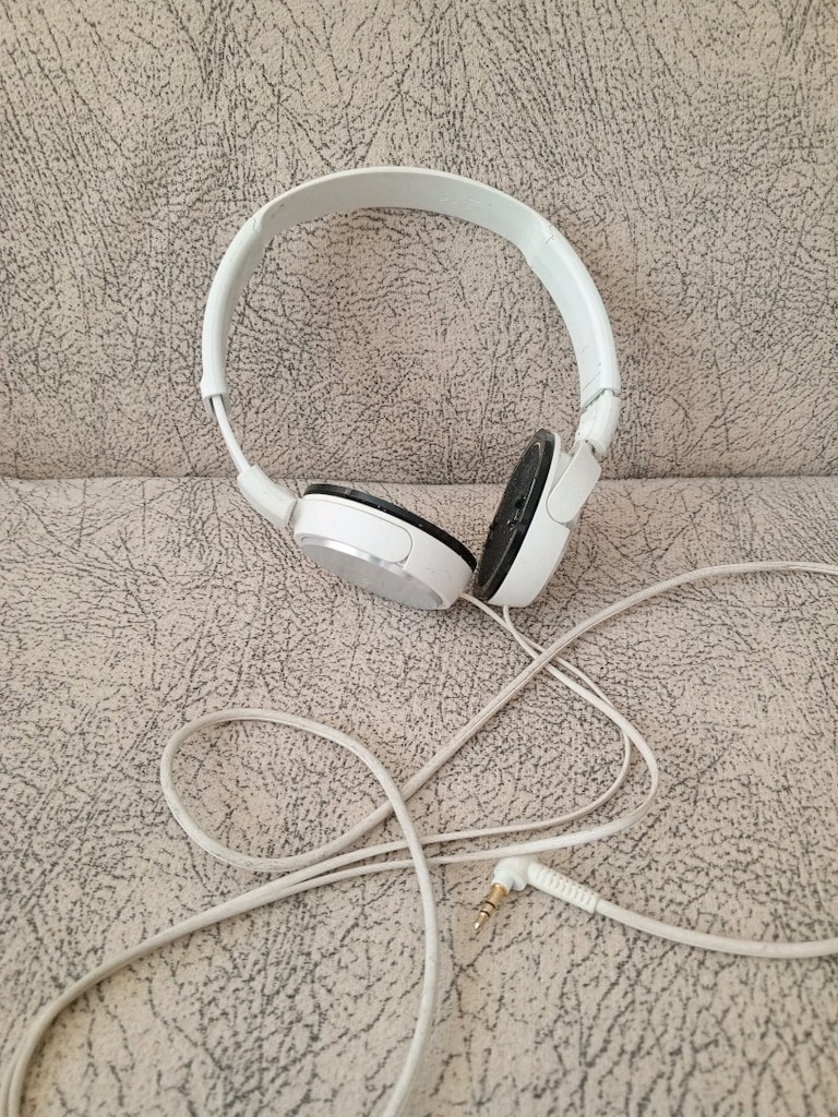 Sony Kulaklık (arızalı) - 6