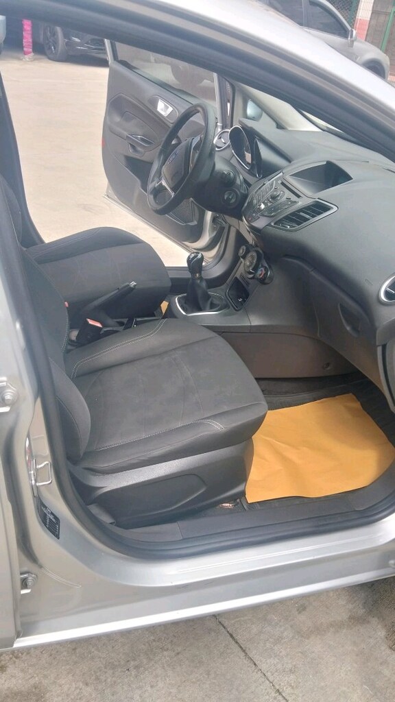 2013 model ford fiesta 1.25 trend - 6