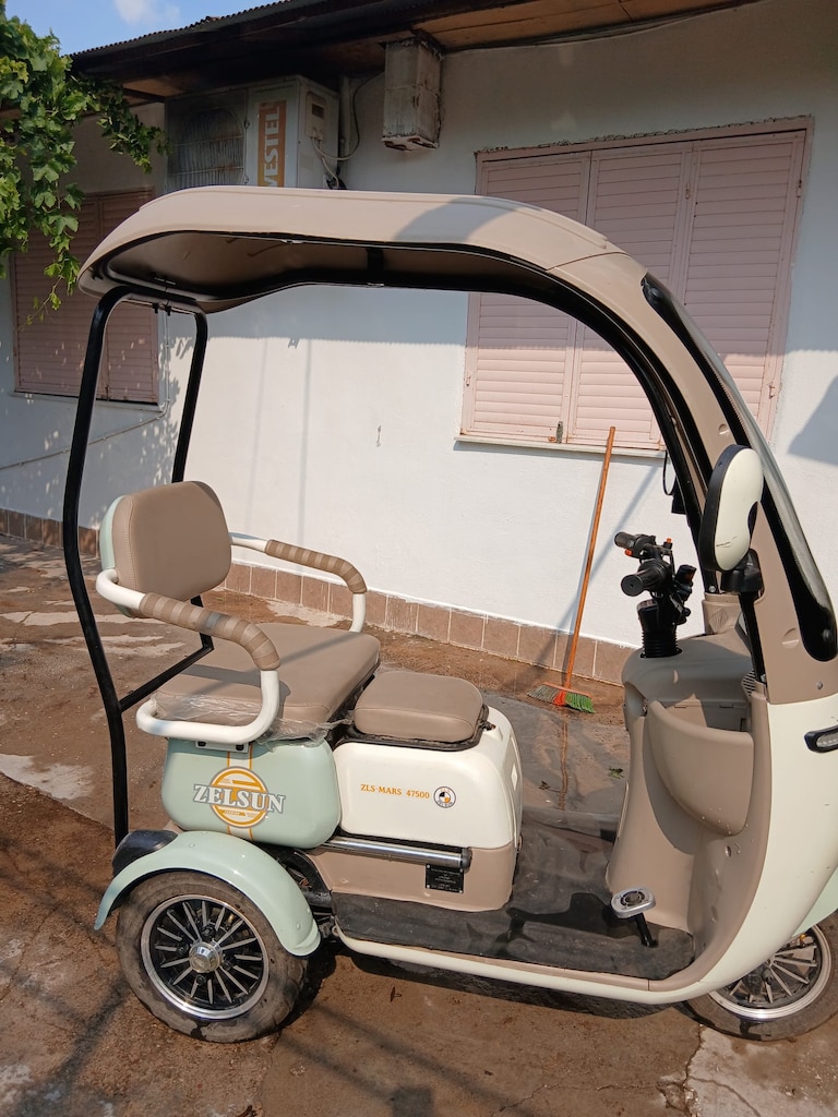 3 TEKERLEKLİ YENİ PLAKALI ZELSUN MOPED - 2