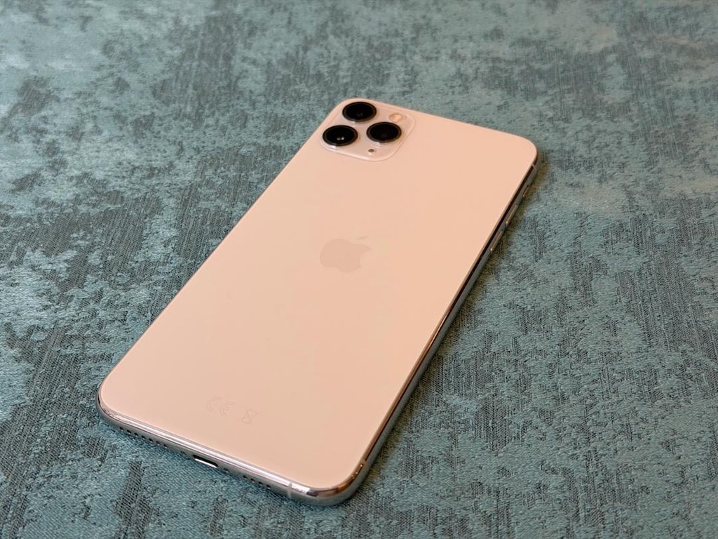 iPhone 11 Pro Max 64GB sifir ayarinda hatasiz sorunsuz tertemiz - 2