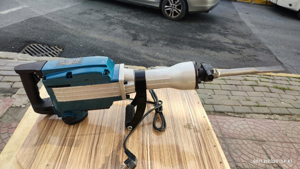 16KG ELEKTRİKLİ KIRICI HİLTİ - 6