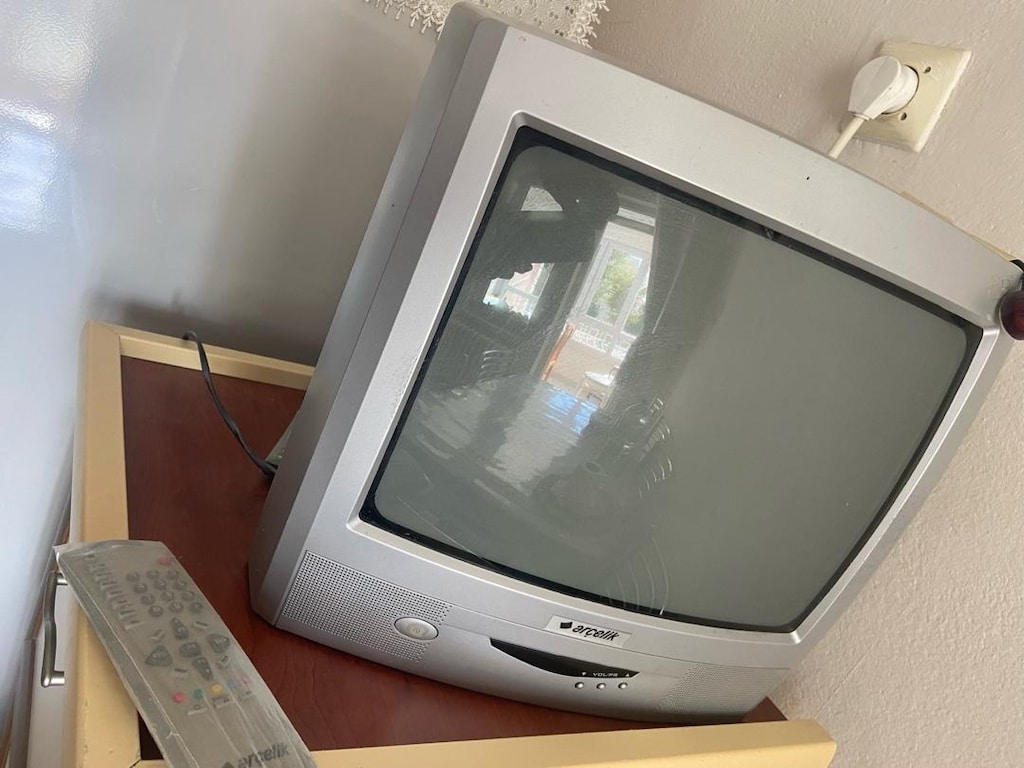 TV.37 EKRAN ARÇELİK ÇALIŞIR DURUMDA - 4