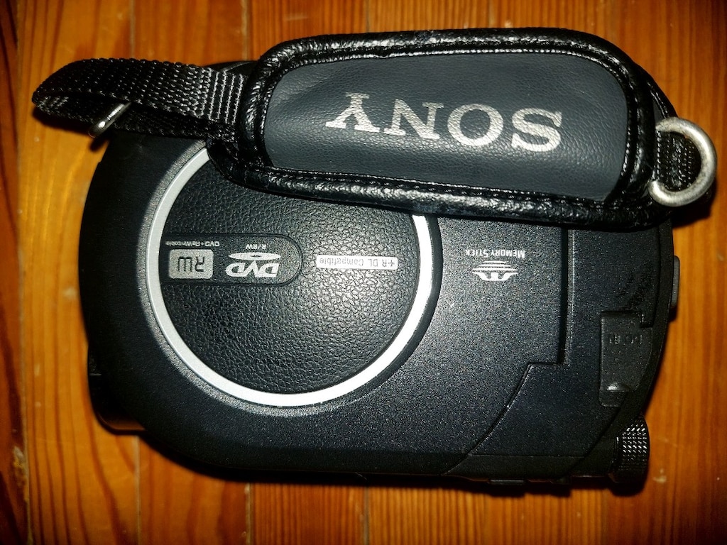 SONY 60x HandyCam el kamerası - 4