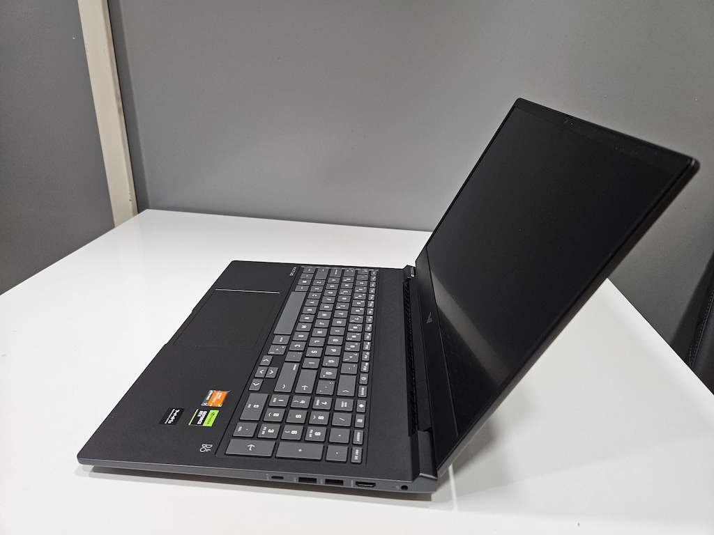 HP VİCTUS + RYZEN 7 7840HS + RTX 4070 8 GB + FATURALI GARANTİLİ - 4