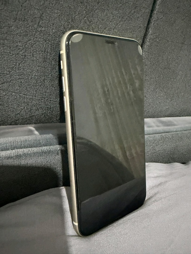 iphone 11 - 4