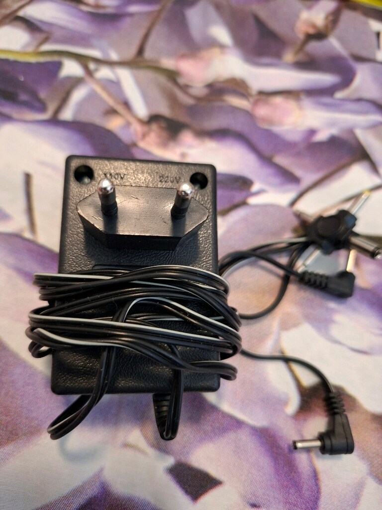 adaptör 1-12 volt ayarlı ışık höstergeli sıfır. - 5