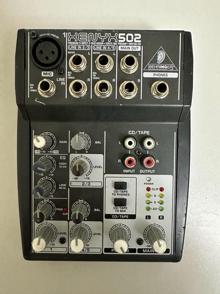 Behringer Xenyx 502Mikser - 3